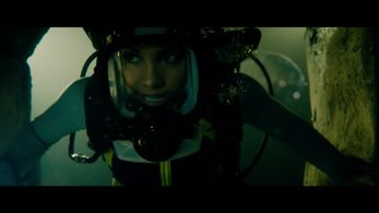 Corinne Foxx in 47 Meters Down: Uncaged (2019)
