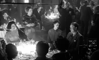 Jessie Cohen, Tuppence Middleton and Gary Oldman in Mank