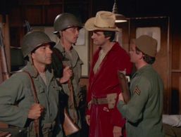 Alan Alda, Gary Burghoff, Roy Goldman, and Dennis Troy in M*A*S*H (1972)
