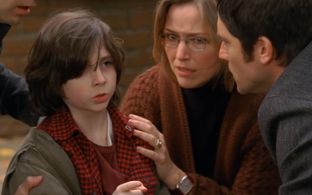 Still of Debbie Campbell and David Conrad in Ghost Whisperer and Ghost Busted