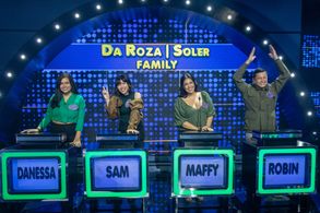 Robin Da Roza, Maffy Soler-Da Roza, Samantha Da Roza, and Danessa Soler in Family Feud Philippines (2022)