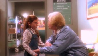 June Squibb and Kelly Gould in Ghost Whisperer (2005)