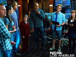 Chris O'Donnell, Linda Hunt, LL Cool J, Eric Christian Olsen, Daniela Ruah, Barrett Foa, and Renée Felice Smith in NCIS: