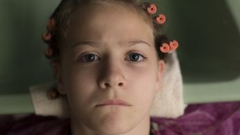 Kira McLean in Permanent (2017)