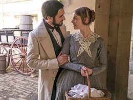 Ferdinand Kingsley and Nell Hudson in Victoria (2016)