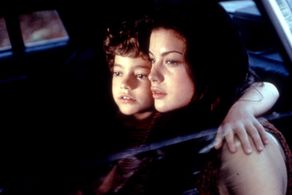 Liv Tyler and Ben Faulkner in Silent Fall (1994)