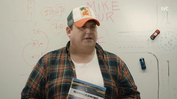 Victor von Schirach in Sjukt oklar: Det knakar i fogarna (2020)