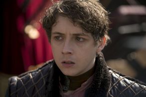 Gerran Howell in Emerald City (2016)