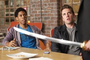 Bret Harrison and Alphonso McAuley in Breaking In (2011)