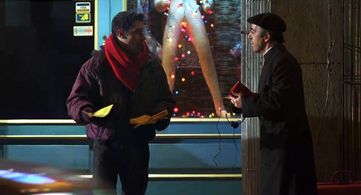 Álex Angulo and Javier Manrique in The Day of the Beast (1995)