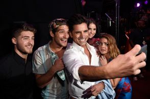 John Stamos, Sarah Hyland, Tyler Posey, Cody Christian, and Shelley Hennig at an event for Teen Choice Awards 2016 (2016