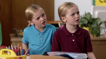 Ella Allan and Mia Allan in Single Parents (2018)