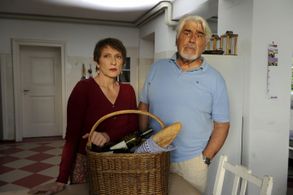 Mario Adorf and Dagmar Manzel in Krokodil (2013)