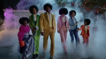 Anthony Anderson, Tracee Ellis Ross, Yara Shahidi, Marcus Scribner, Miles Brown, and Marsai Martin in Black-ish (2014)