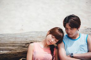 Nikki Hsieh in Rock Records in Love (2016)