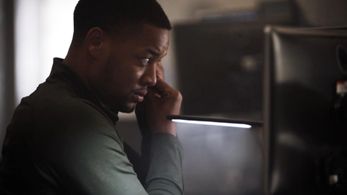 Donny Carrington as 911 Dispatcher Antoine Banks in 9-1-1