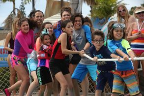 Joe Nieves, Cerina Vincent, Kayla Maisonet, Jenna Ortega, Isaak Presley, Ronni Hawk, Nicolas Bechtel, Malachi Barton, an