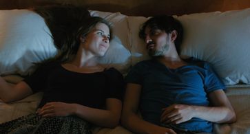 Francesco Gabriele and Helen Watkinson in Blue Hollywood (2017)