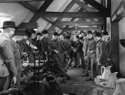 Paul Henreid, Leonard Boucher, Edmund Breon, Henry Caine, Leo de Pokorny, Robert Donat, Lyn Harding, Terry Kilburn, Jack