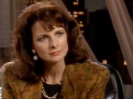 Louise Laparé in Scoop (1992)