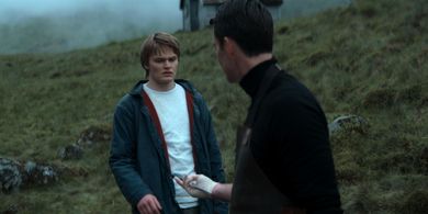 Gísli Örn Garðarsson and David Stakston in Ragnarok (2020)