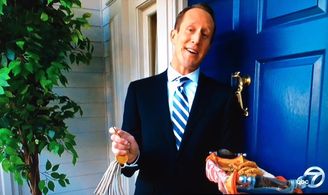 Jason Boegh as Todd on ABC's AMERICAN HOUSEWIFE, episode: 