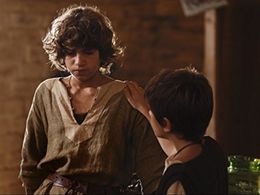 Eli Machover and Harry Stott in Roman Mysteries (2007)