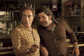 Gérard Darmon and Philippe Lellouche in My Best Holidays (2012)