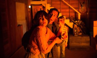 James Ransone, Shannyn Sossamon, and Robert Daniel Sloan in Sinister 2 (2015)