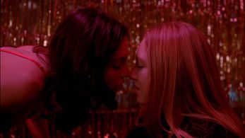 Anna Torv and Kelly Briter in Fringe (2008)