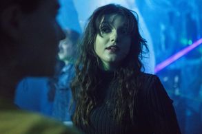 Jenna Sutch in Girt by Fear (2016)