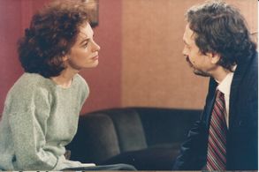 Joyce dans Demain L'Amour Telfrance réalisateur Pierre Goutas