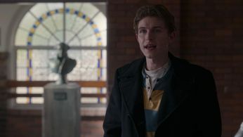 Johnny Berchtold as Quinn in The Wilds