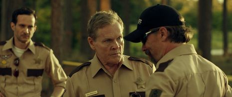 William Sadler, Miles Doleac, and Joseph VanZandt in The Hollow (2016)