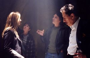 HOUSE on HAUNTED HILL (WB) L to R Ali Larter, William Malone, Geoffrey Rush,