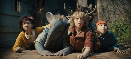 Amie Donald, Ravi Narayan, Christian Convery, and Naledi Murray in Sweet Tooth (2021)