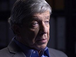 Joe Kenda in Homicide Hunter (2011)