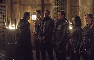 John Barrowman, David Ramsey, Brandon Routh, Katie Cassidy, Matt Nable, and Rila Fukushima in Arrow (2012)