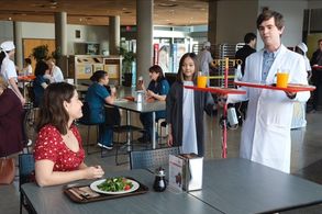 Isla Rose Hall, Freddie Highmore & Paige Spara in The Good Doctor