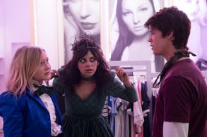 Colin Ford, Krysta Rodriguez, and Alyvia Alyn Lind in Daybreak (2019)