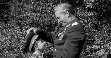 Andrei Gromov and Vasiliy Lanovoy in Officers (1971)