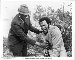 Fred Williamson and Julius Harris in Hell Up in Harlem (1973)