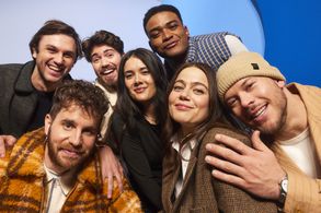 Molly Gordon, Nick Lieberman, Ben Platt, Jimmy Tatro, Noah Galvin, Owen Thiele, and Patti Harrison at an event for Theat