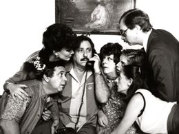 Betiana Blum, Luis Brandoni, Julio De Grazia, Andrea Tenuta, Juan Manuel Tenuta, Mónica Villa, and China Zorrilla in Wai