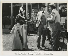 Lon Chaney Jr., Linda Darnell, Rory Calhoun, Rusty Allen, Sandra Giles, and Sally Nichols in Black Spurs (1965)