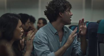 Still of Daniel Hayde in Flight 422