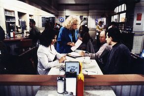 Running lines in the coffee shop on SEINFELD.