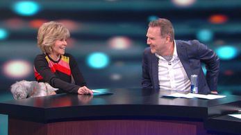 Jane Fonda and Norm MacDonald in Norm Macdonald Has a Show (2018)