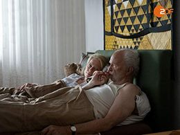 Michael Gwisdek and Corinna Kirchhoff in Dead End (2019)