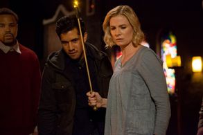 Walter Perez and Melinda Page Hamilton in Grimm (2011)